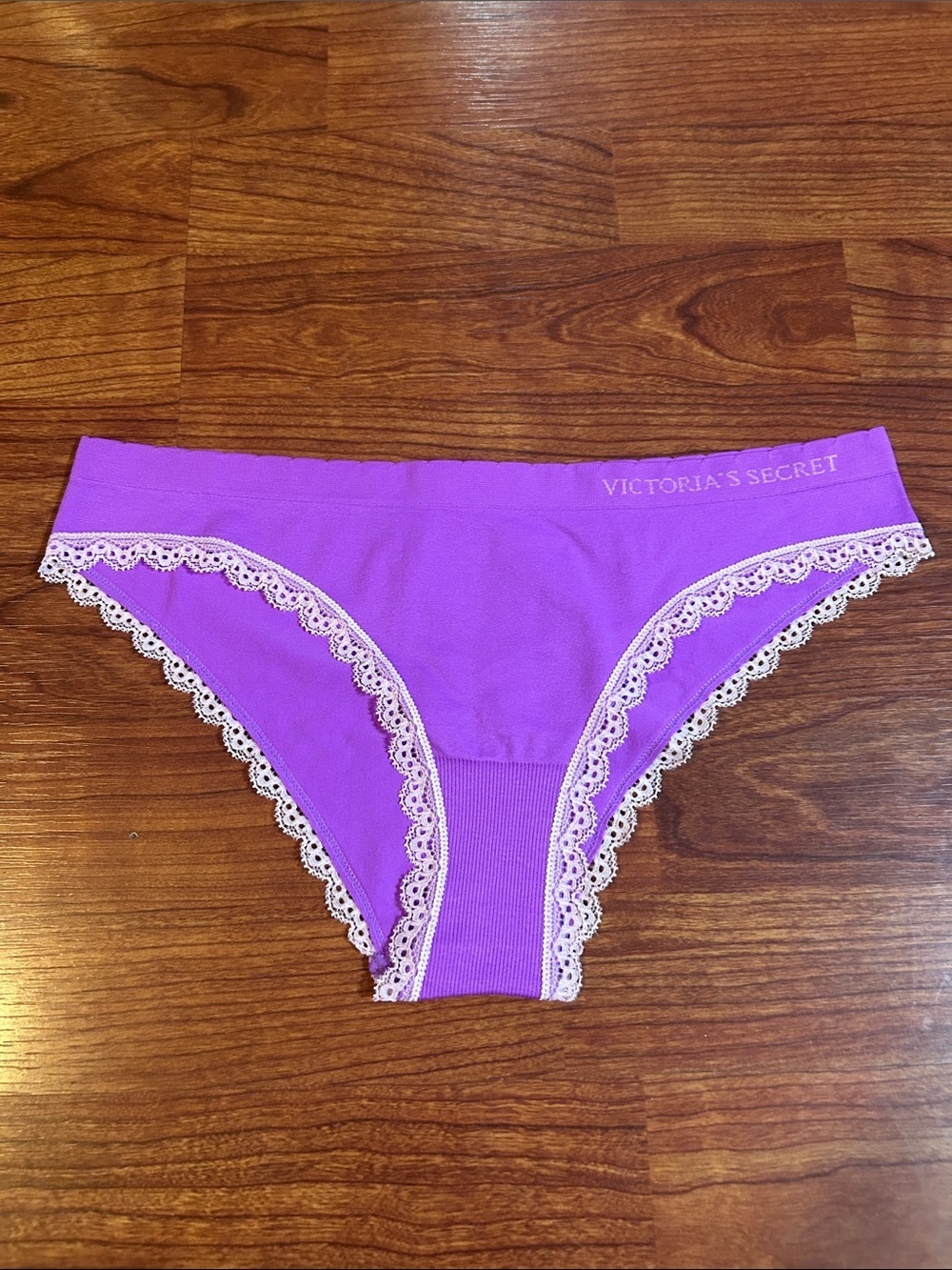 Victoria's Secret Cheekini Panty Medium